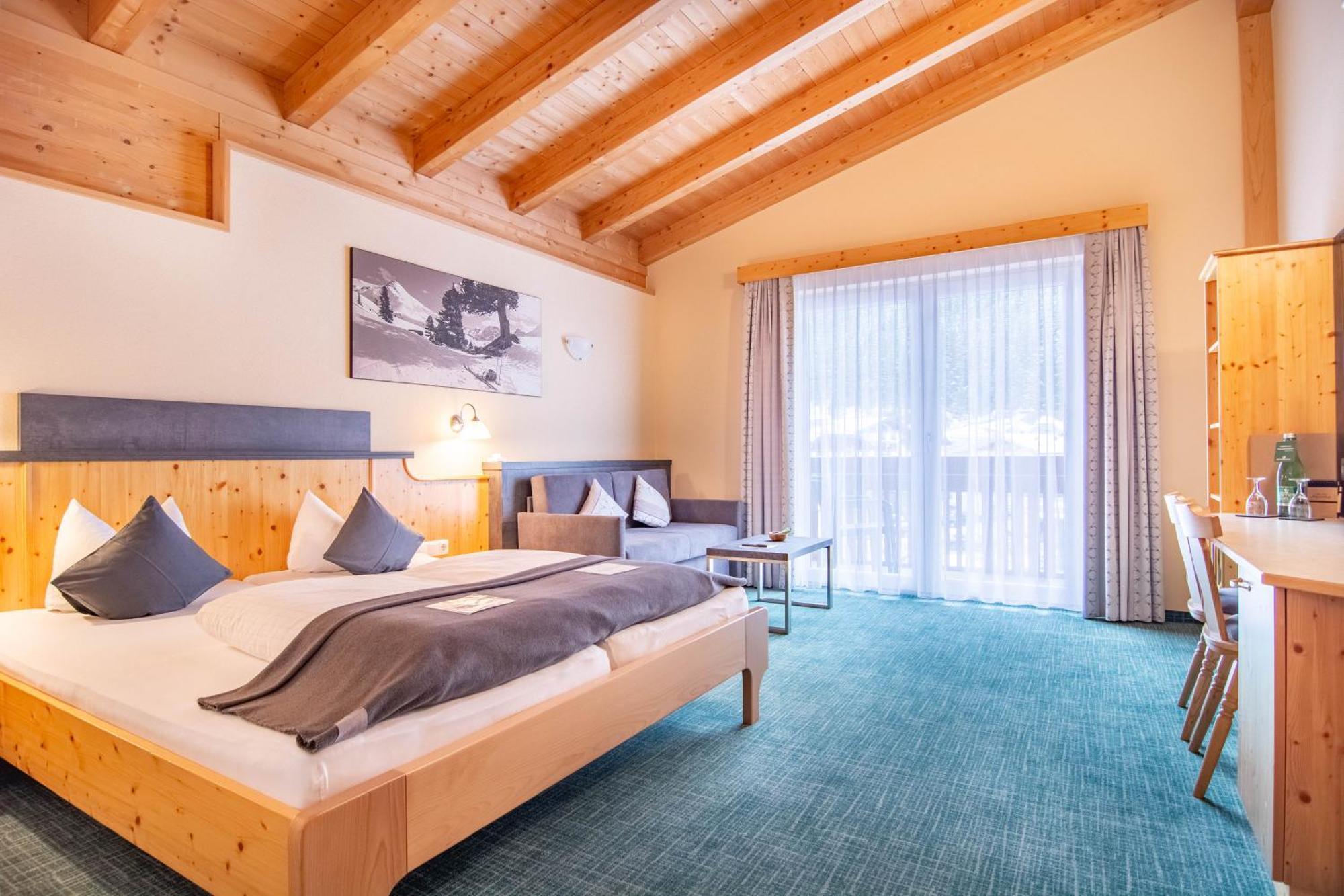 Hotel Garni Alpenhof Ischgl Exterior foto